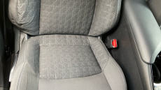 Toyota C-HR 1.8 Hybrid Design 5dr CVT Hybrid Hatchback